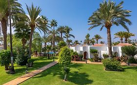 SOL by Meliá Barbacan